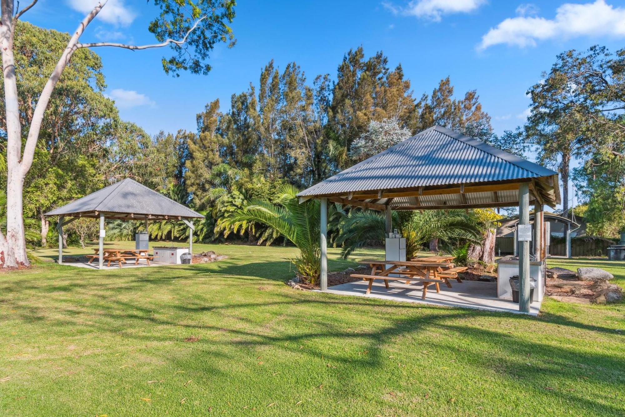 Batemans Bay Marina Resort Bagian luar foto